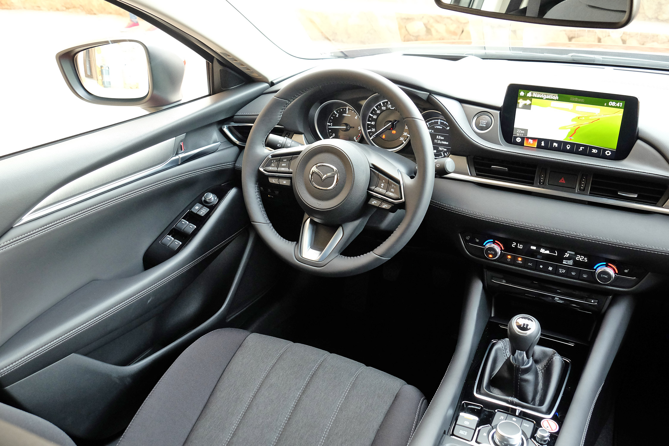 Már nemcsak kívülről szép az új Mazda6 41
