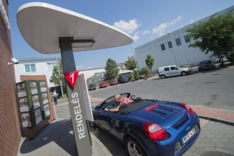 Balesetveszélyes őrültek, akik jobbkormányos autót vezetnek?