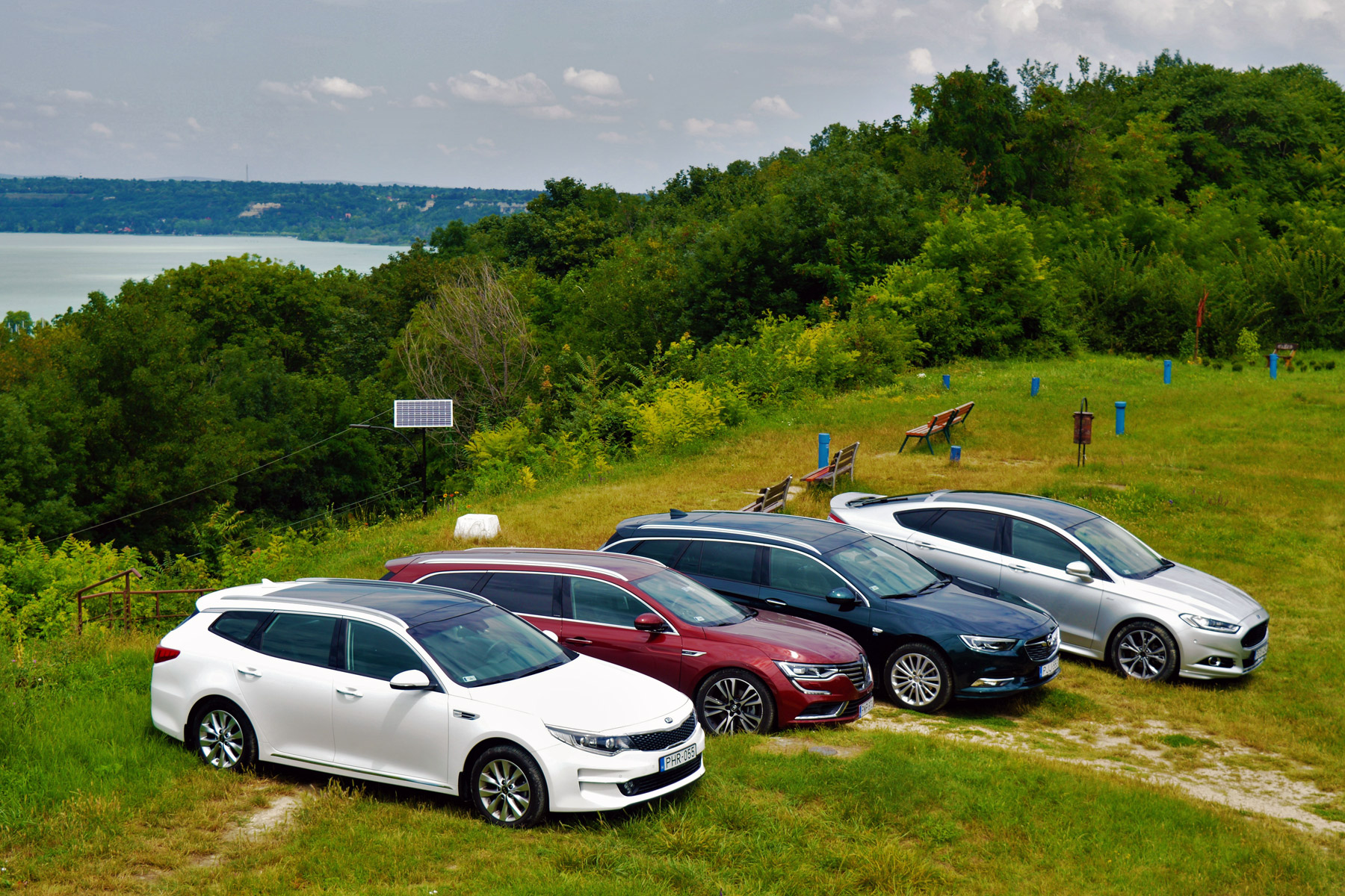 Összehasonlító teszt: Opelt, Fordot vagy Renault-t? Esetleg Kiát? 83