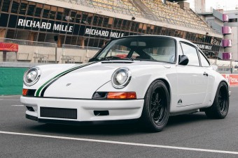 Merülj el a retróban ezzel az újjászületett Porsche 911-essel