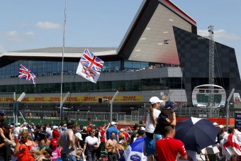 F1: Silverstone nem pottyanhat ki
