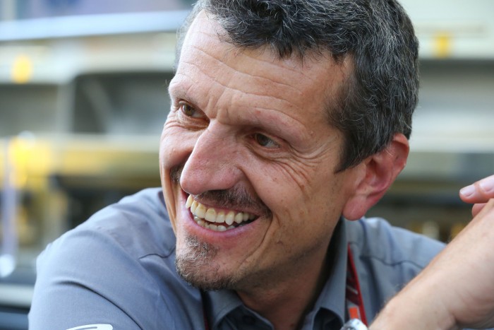 Az F1 óriásai a Megoldóember célkeresztjében