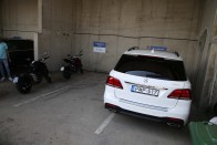 Ezekkel az autókkal nyomulnak az F1-es sztárok Budapesten 94 Ezekkel az autókkal nyomulnak az F1-es sztárok Budapesten 94