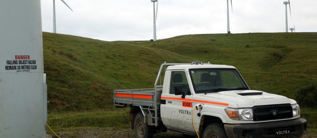 A föld alá süllyed az elektromos Land Cruiser