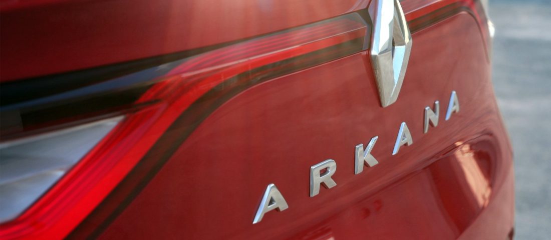 Jön a Renault terepkupéja