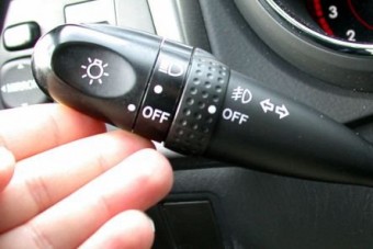 Jöhetnek a maguktól indexelő autók