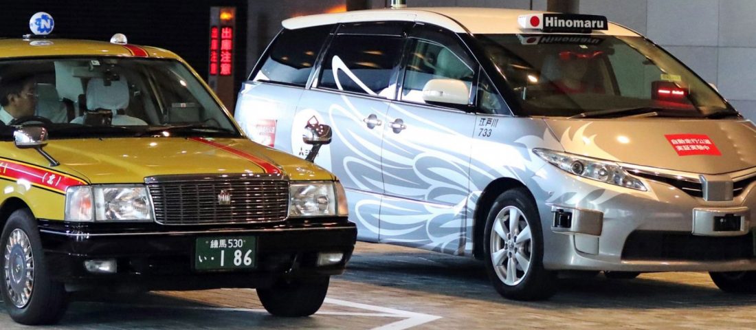 Japánban már robottaxik szállítják az utasokat