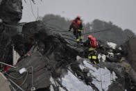 Megrázó fotók a genovai katasztrófáról 14