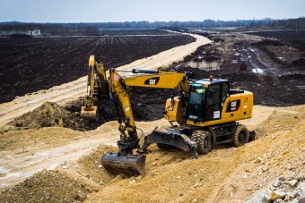 Tízmilliárdokból indulnak nagy útépítések itthon