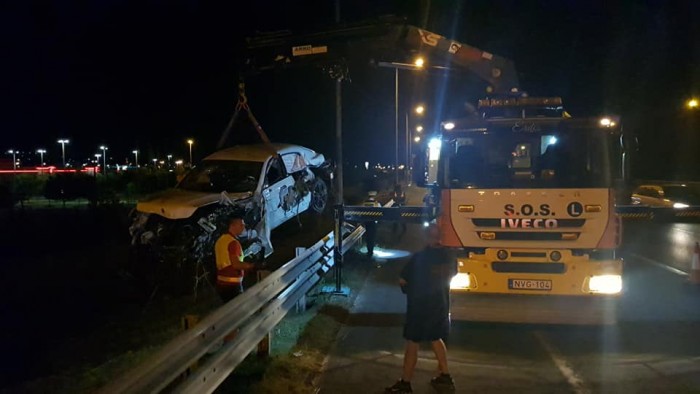 200 km/órával ütközött egy Porsche az M1-esen 1 | Vezess 200 km/órával ütközött egy Porsche az M1-esen 1