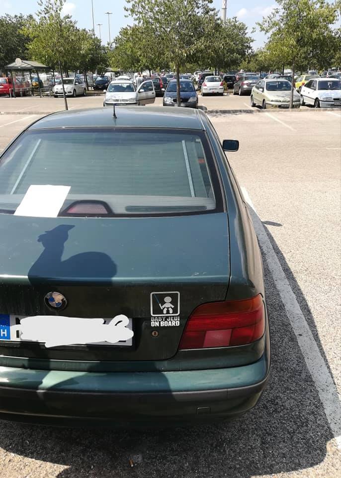 Jóindulatra játszó cetlivel üzent a magyar BMW-s 1