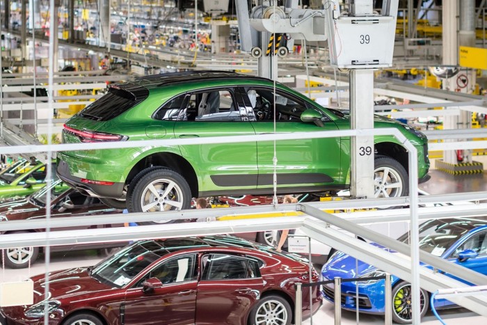 Kínába megy az első Porsche Macan