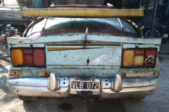 Ettől a szörnyű, tákolt autótól sajogni fog a retinád