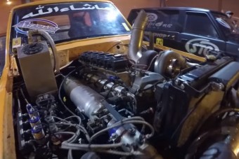 A legdurvább autós őrület az arab sivatagban zajlik