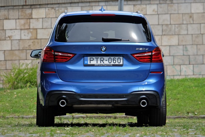 Családi minibusz BMW emblémával: BMW 220d Gran Tourer teszt 13