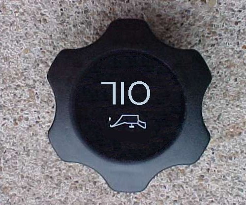 Egyedi magyar rendszám, ami egy régi, de ütős poénra épít 1