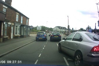 Igazán eszement autósokat vettek videóra