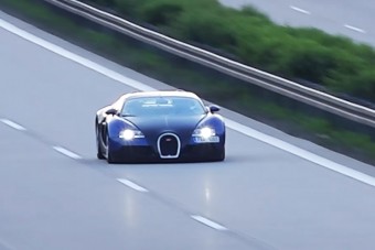 400-zal száguldott az autópályán a Bugattival