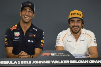 F1: Alonsót mégis hívták a Red Bullhoz?