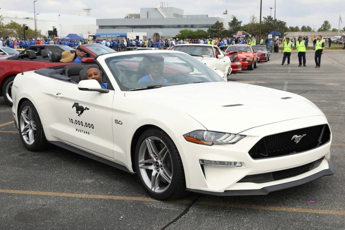 Már készen van a 10 milliomodik Ford Mustang is