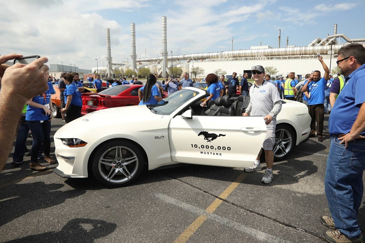 Már készen van a 10 milliomodik Ford Mustang is 5