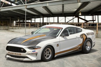 Idén ötven éves a Ford gyári dragstere