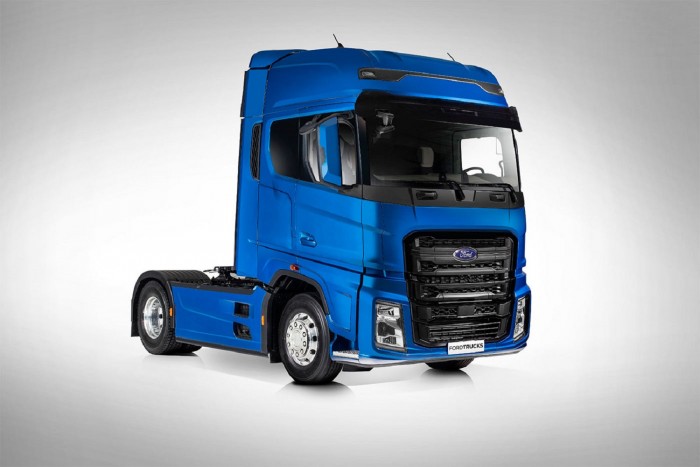 Leleplezték az új Ford nyerges vontatóját