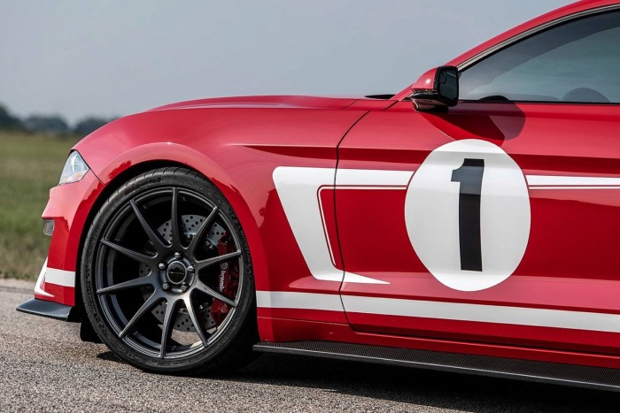 Elindulnánk a naplementébe a 808 lovas Mustanggal 6 | Vezess Elindulnánk a naplementébe a 808 lovas Mustanggal 6