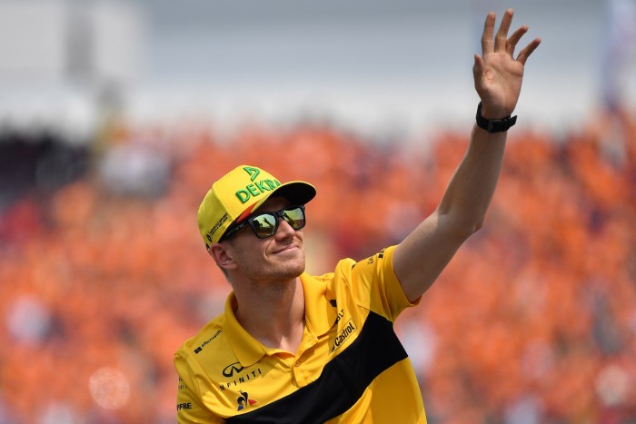 A női sofőrökről poénkodott az F1-es sztárpilóta