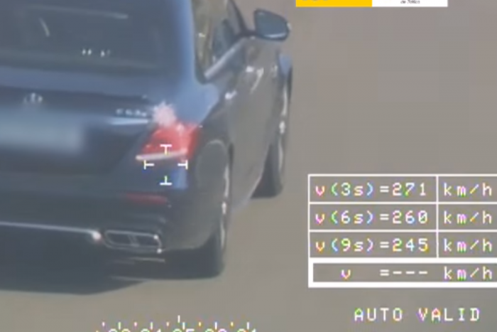 Civil rendőrautó helyett helikopterrel traffizták le a 270-nel száguldó Mercedest