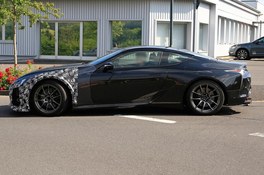 Kémfotókon a Lexus LFA méltó utódja 8