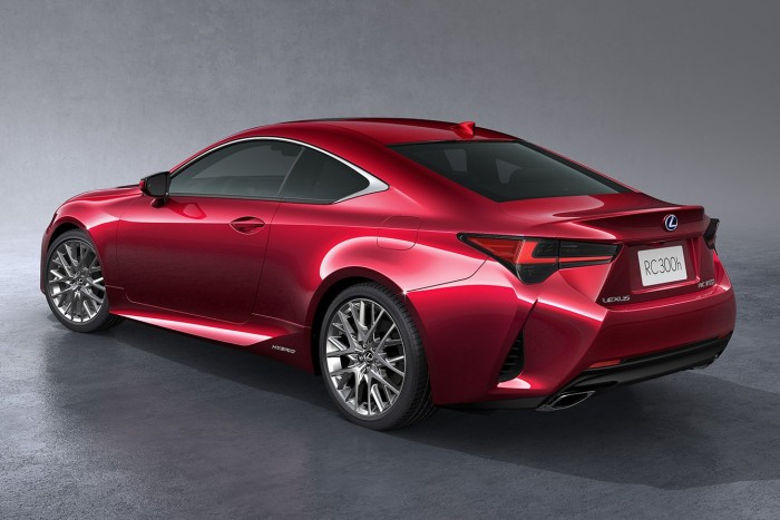 Megújult a Lexus RC, elvileg szebb lett 2 Megújult a Lexus RC, elvileg szebb lett 2
