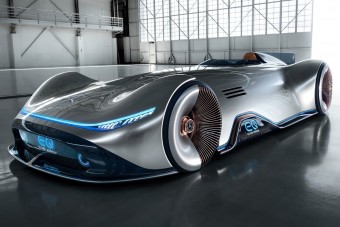 Okos, villanyos versenyautó mutatja a Mercedes jövőjét