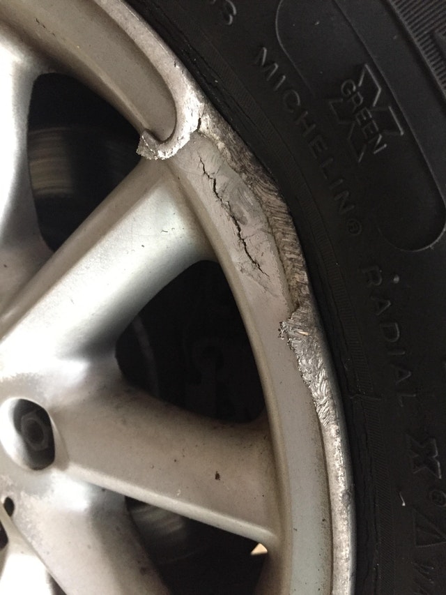 14 őrült fotó mutatja meg az autószervizek poklát 9