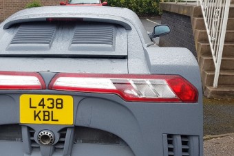 Négykerekű rémálom lett ebből a Toyota sportkocsiból