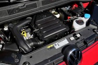 Félmillióért már izomtörpét csinálnak a VW up! GTI-ből 2