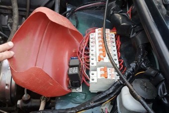 16 erős fotó a műhelyek könnyfakasztó poklából