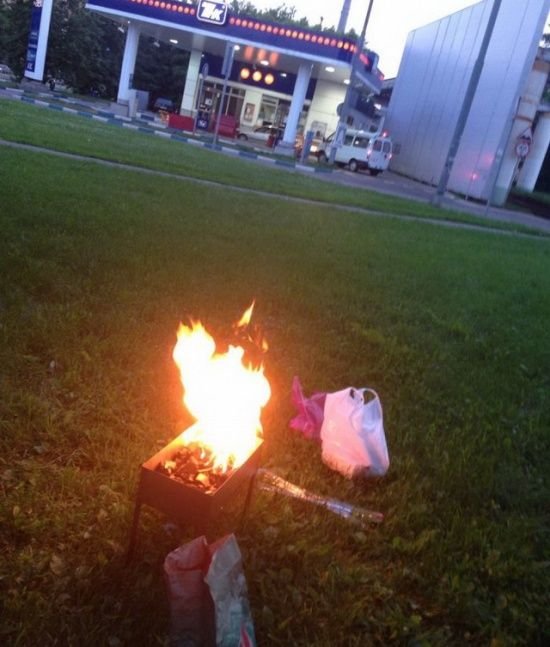 29 vicces, váratlan, őrült benzinkúton készült fotó 25