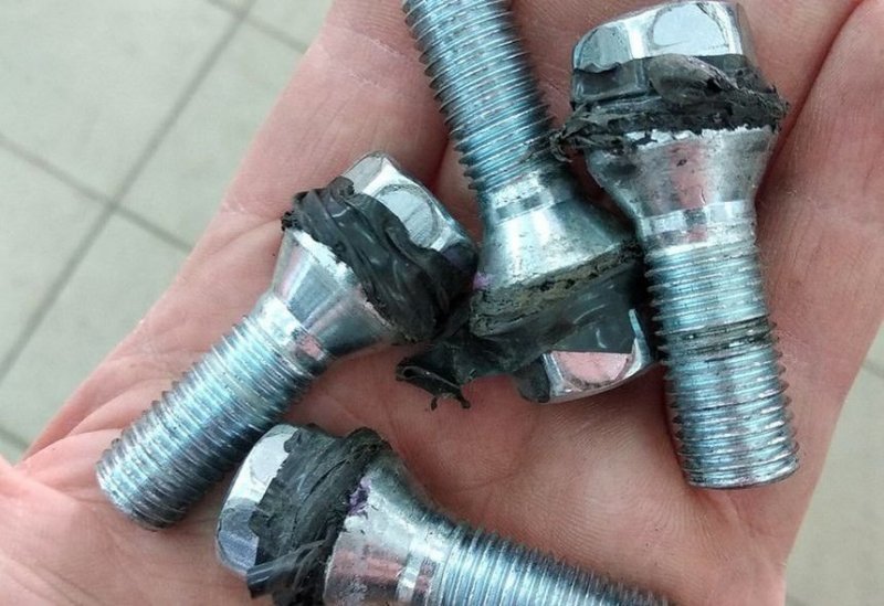 21 friss fotó a szervizek sírva röhögős poklából 21