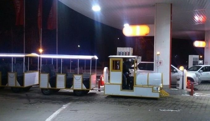 29 vicces, váratlan, őrült benzinkúton készült fotó 10 29 vicces, váratlan, őrült benzinkúton készült fotó 10