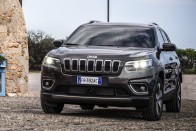 Megújult a Jeep Cherokee 2