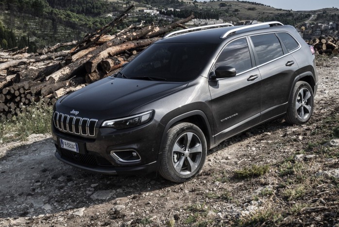 Megújult a Jeep Cherokee 6 Megújult a Jeep Cherokee 6
