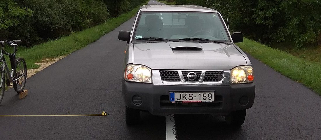 Másfél méter oldaltávolság a biciklistől – hol van ez leírva?