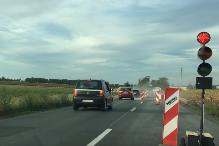 Az útfelújítás piros lámpája sok autósnak láthatatlan