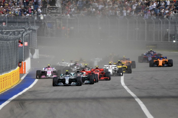 F1: Hamilton megkapta a győzelmet Bottastól 1