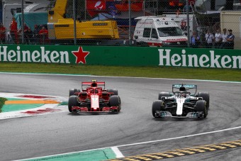 F1: Lépni fognak, ha nem jönnek be az új szabályok
