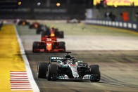 F1: Hamilton hibátlan, Vettelék elszúrták 28