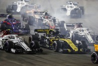 F1: Hamilton hibátlan, Vettelék elszúrták 25