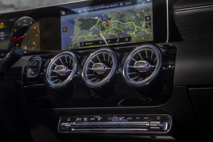 Itt a Mercedes legkisebb szedánja 4