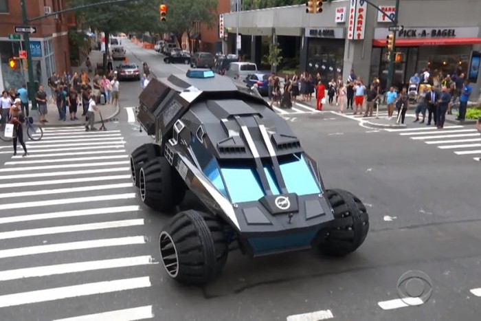 Bitang nagy marsjáróval ment a boltba tojást venni a híres műsorvezető 1